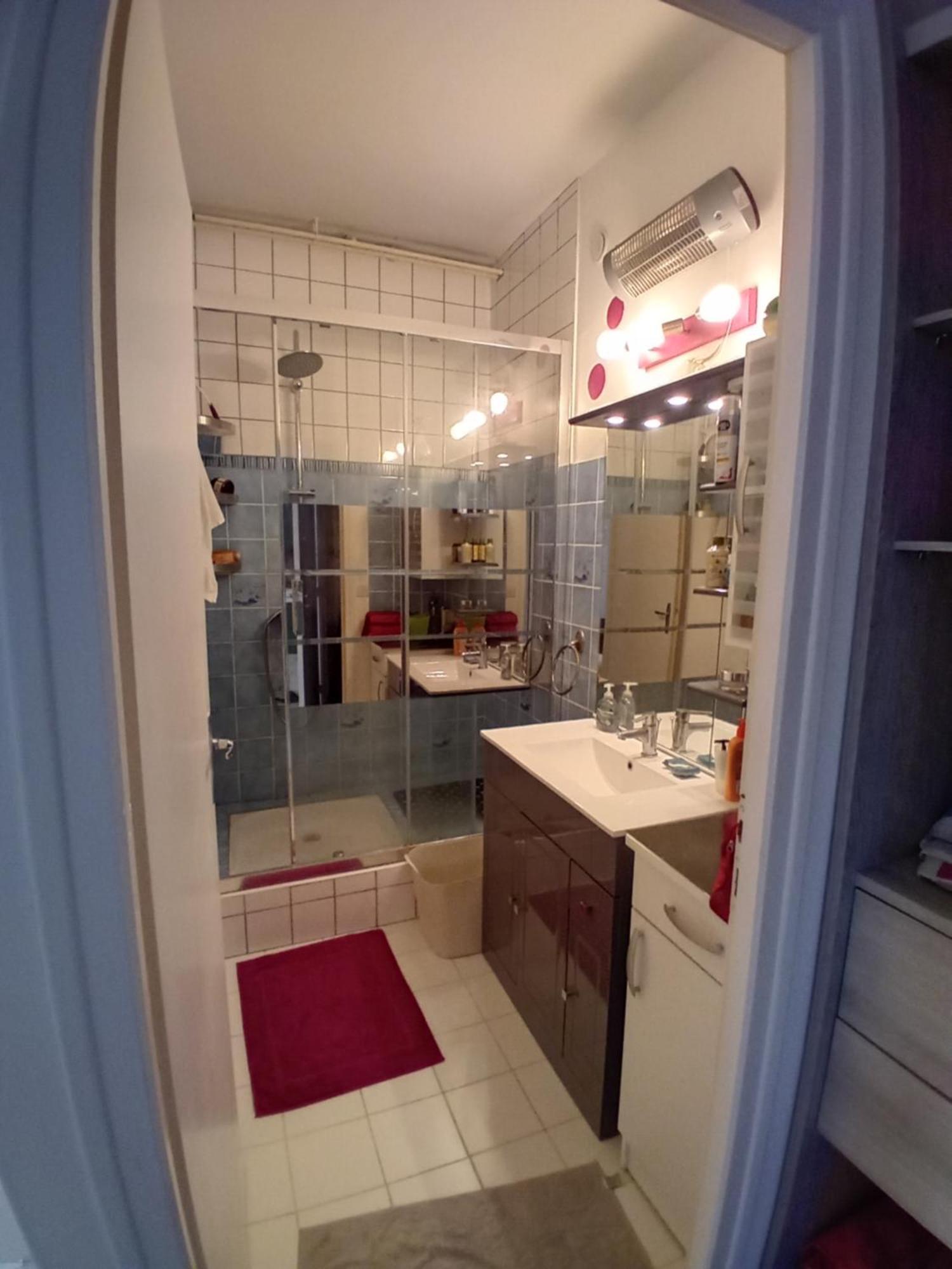 Logement Independant Chez L'Habitant Vouillé Екстериор снимка